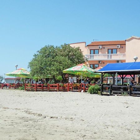 Apartments Real - 10 M From Sea Medulin Exterior foto