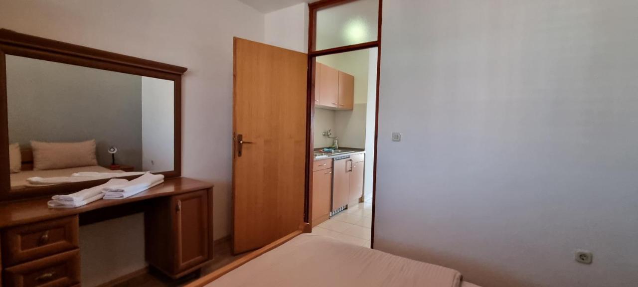 Apartments Real - 10 M From Sea Medulin Exterior foto